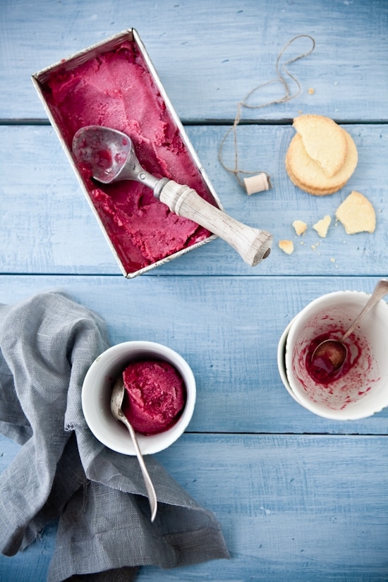 Mixed Berries Sorbet with Vanilla Shortbread Cookies