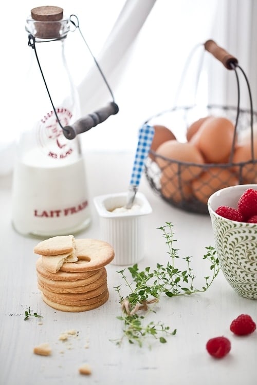 Honey Yogurt Mousse With Raspberry Coulis & Shortbread Cookies